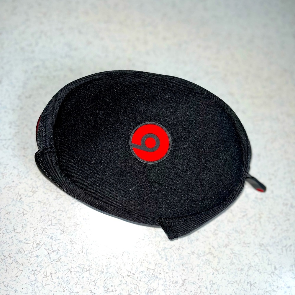Beats by Dr Dre soft case